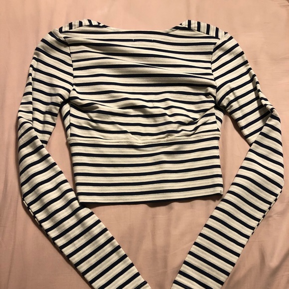 Urban Outfitters Long Sleeve Top - Picture 2 of 2